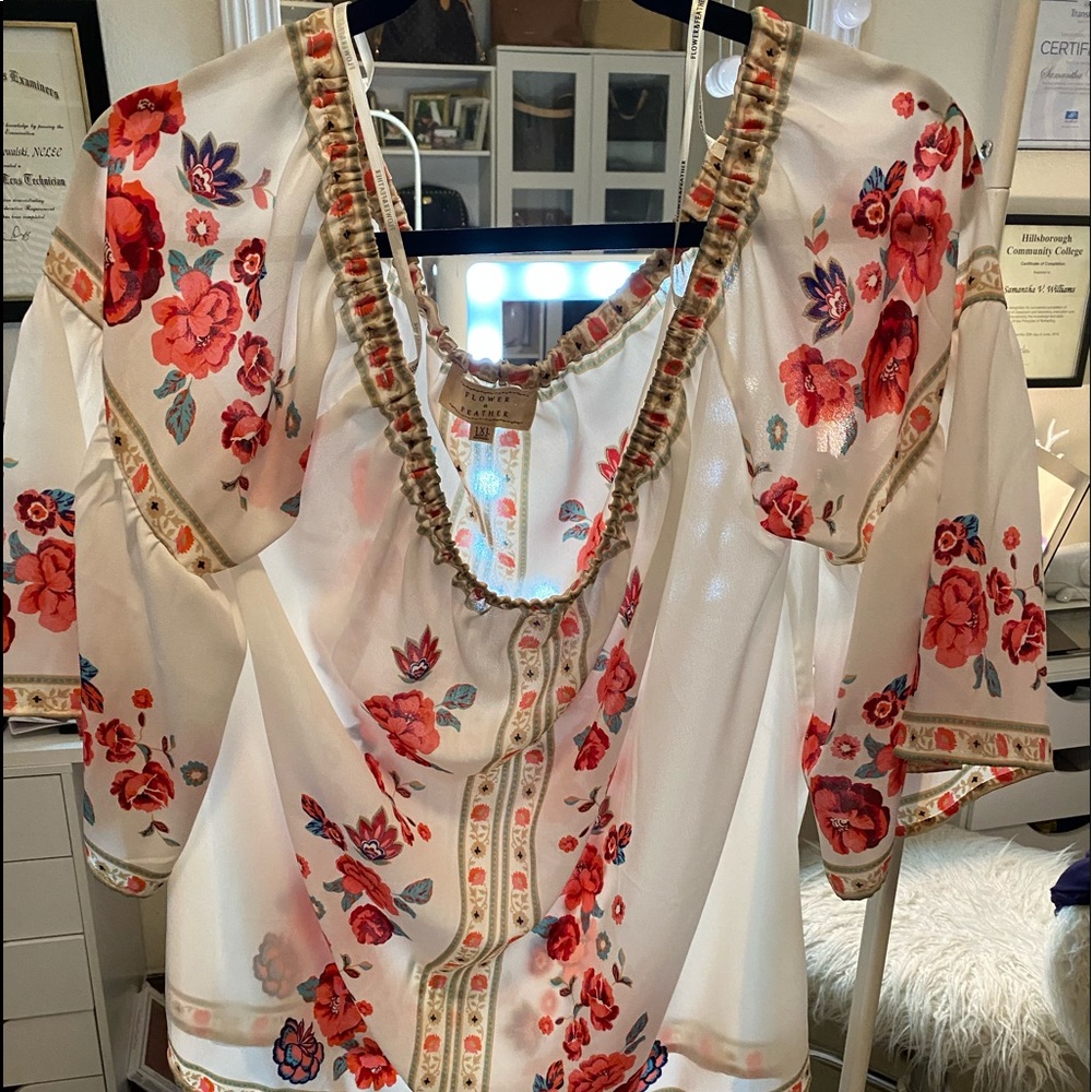 Flowy top